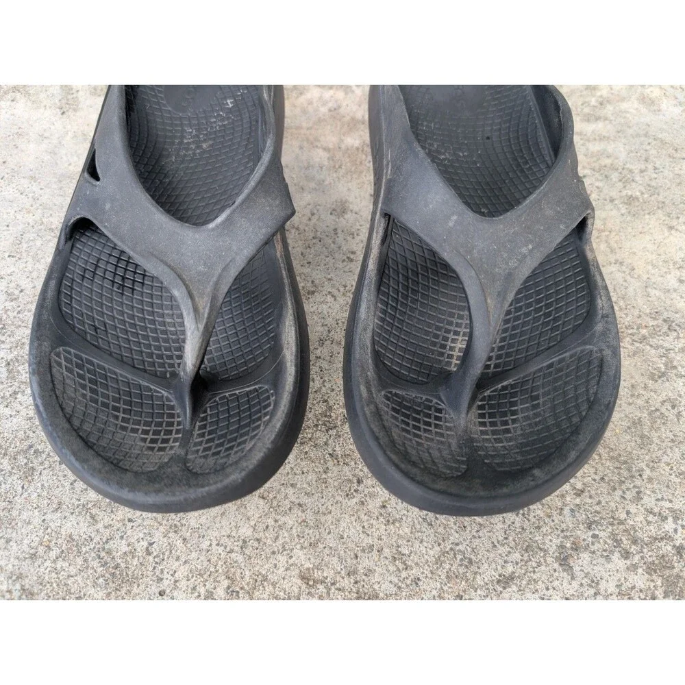 Oofos Sandals Flip Flops Recovery Thong Mens 6 Womens 8 EU 39 Black